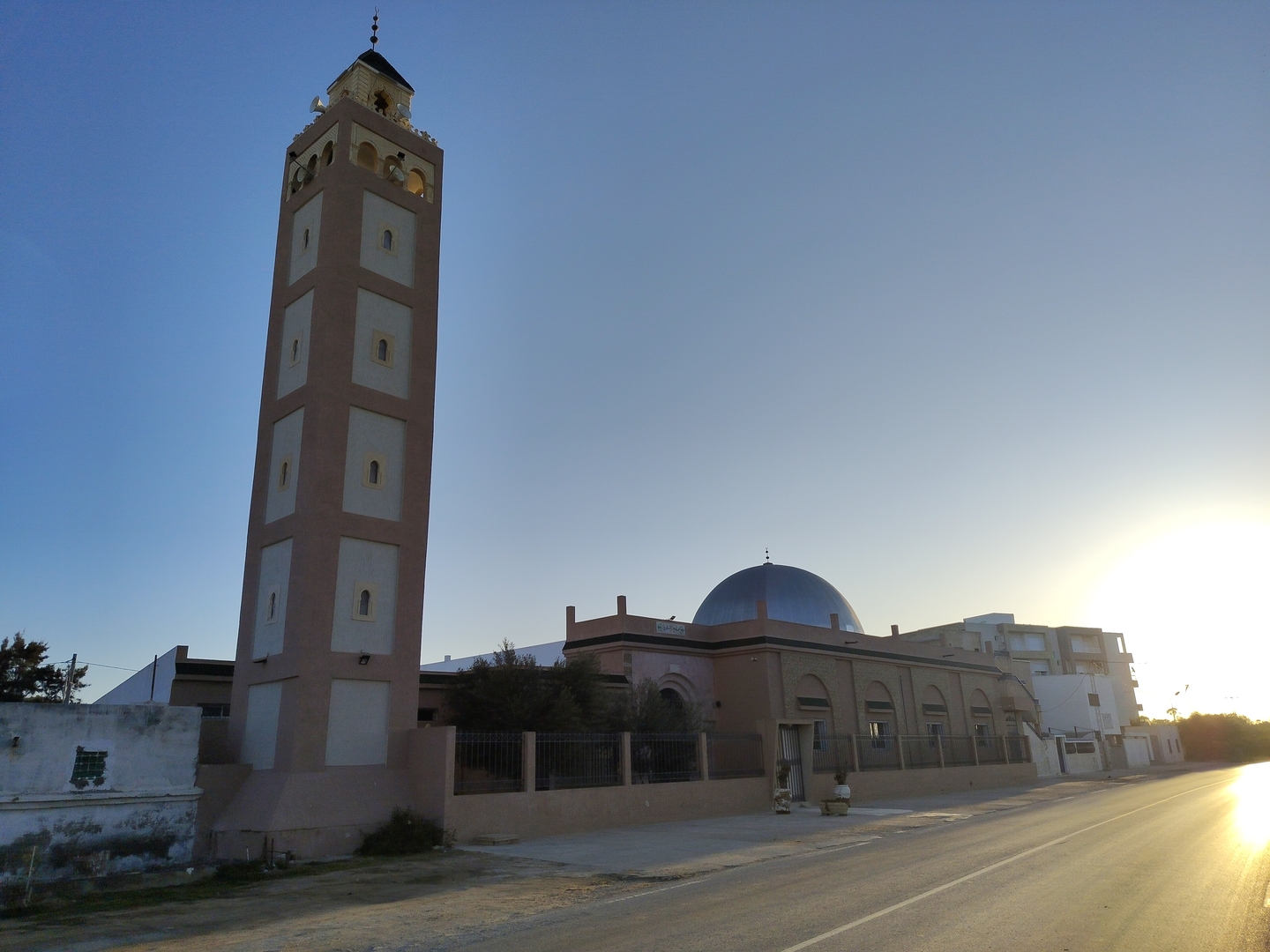 Photo de جامع دار السلام رواد الشاطئ