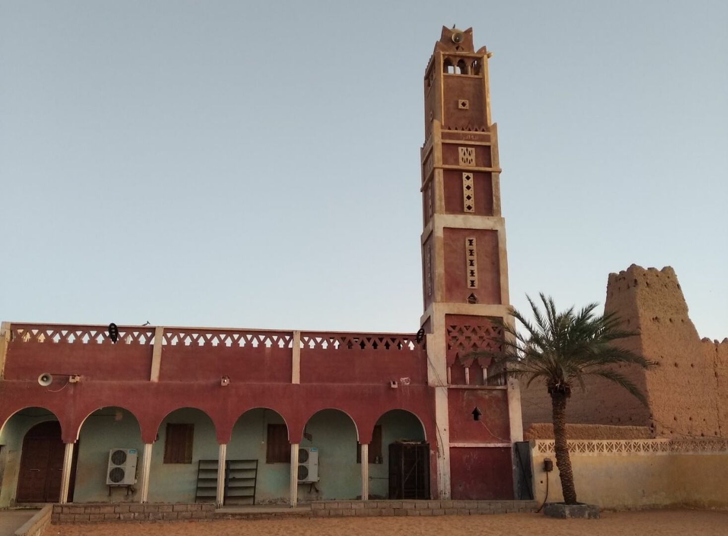 Photo de مسجد عبد الله بن جعفر تيلولين